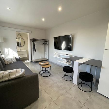 Dependance Cosy Et Paisible Apartman Osny Kültér fotó