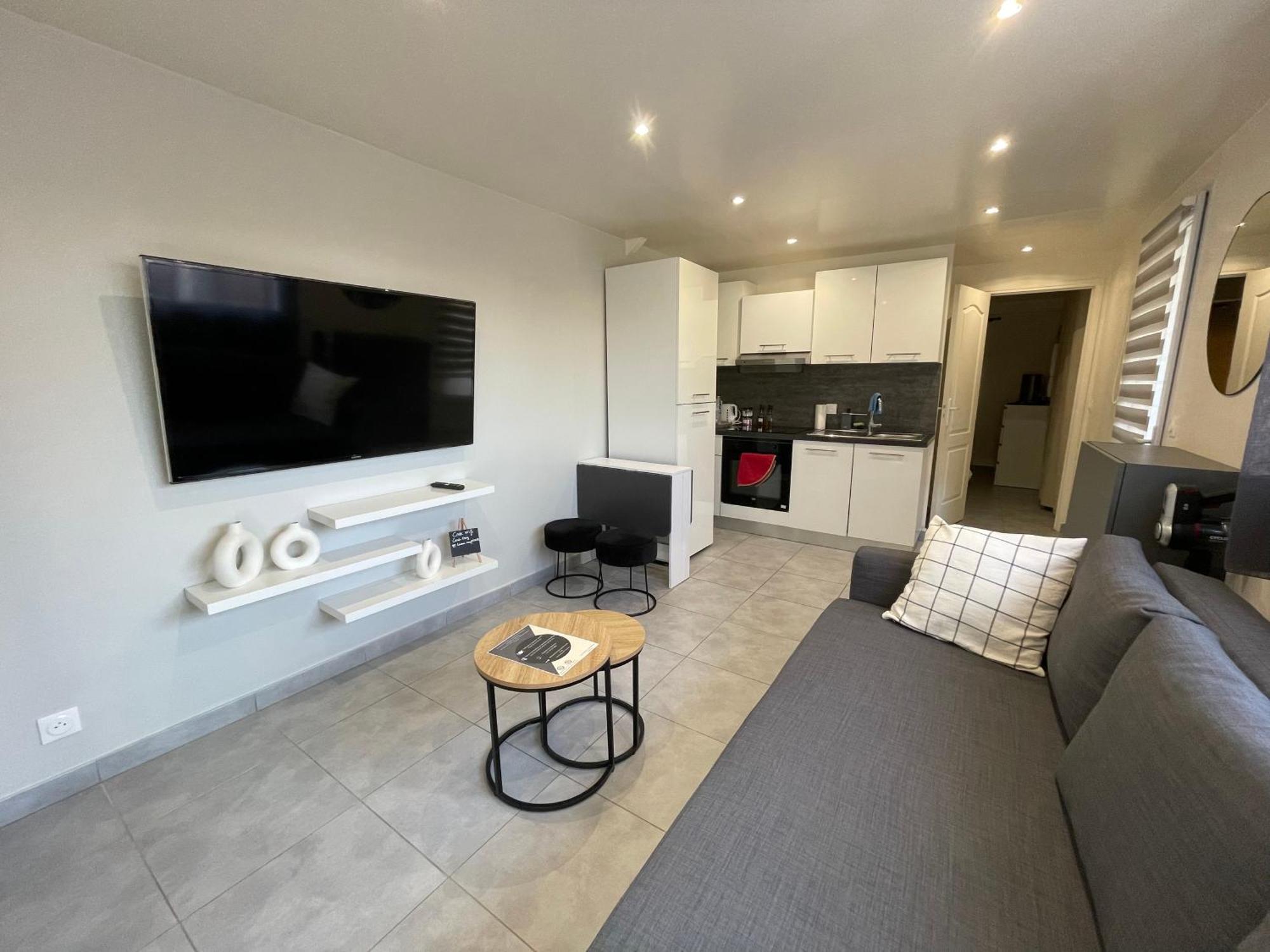 Dependance Cosy Et Paisible Apartman Osny Kültér fotó